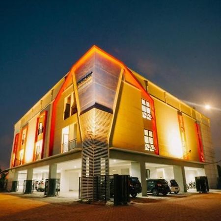 Dparagon Kalijudan Surabaia Exterior foto